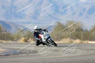 media/Dec-07-2025-CVMA (Sun) [[3e7d2de5dc]]/Race 12- Formula 40 MW and LW/